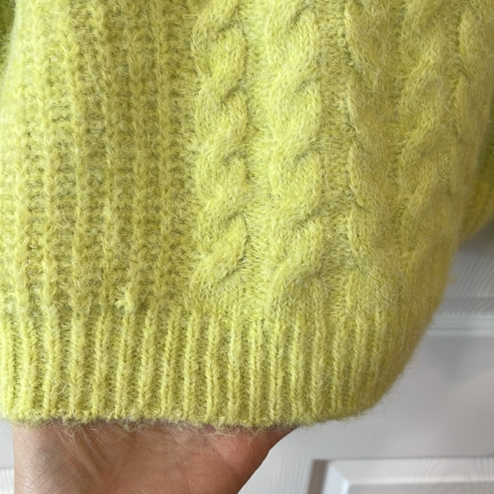 Universal Thread sweater - Picture 6 of 6